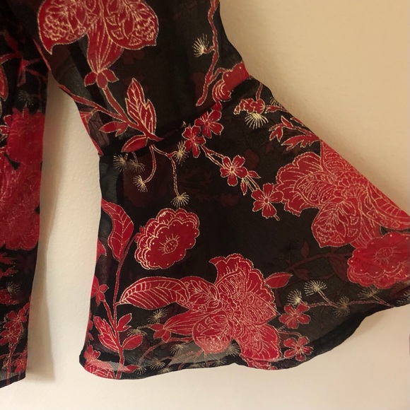 Roz & Ali Petite XS Sheer Blouse with Metallic Accents - Picture 7 of 16